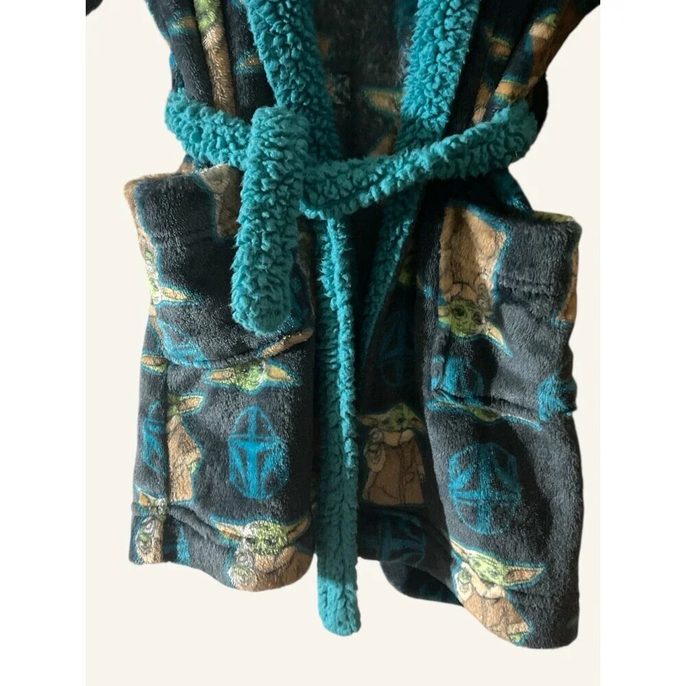 Star Wars blue baby Yoda fleece/sherpa bath robe with belt tie Size 4T